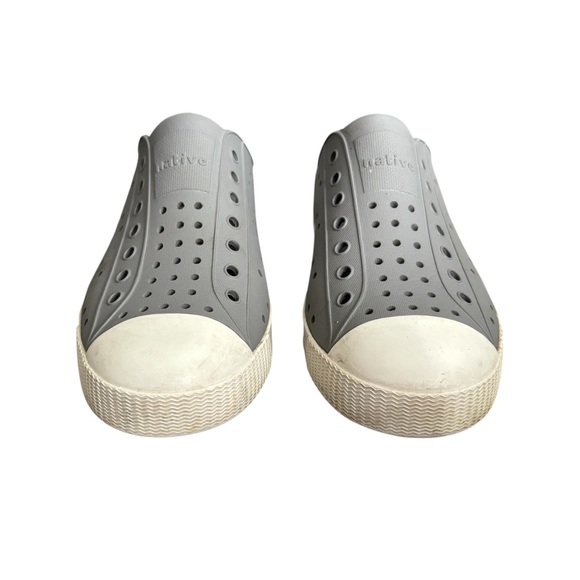 Native Jefferson Child in Pigeon Gray - Picture 4 of 10